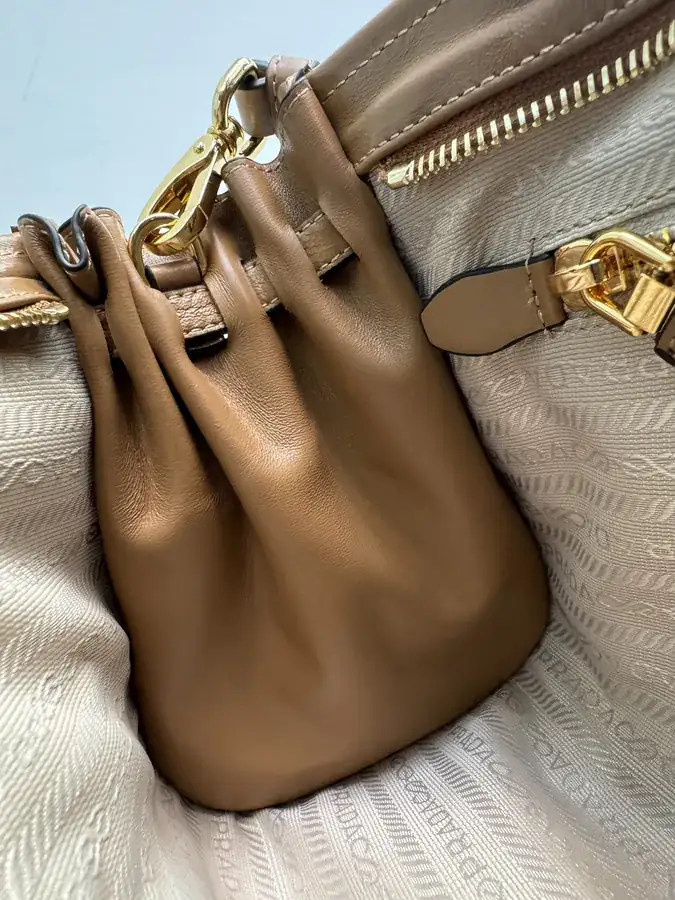 Lussolf Oil Tanned Leather Mini Crossbody Bag