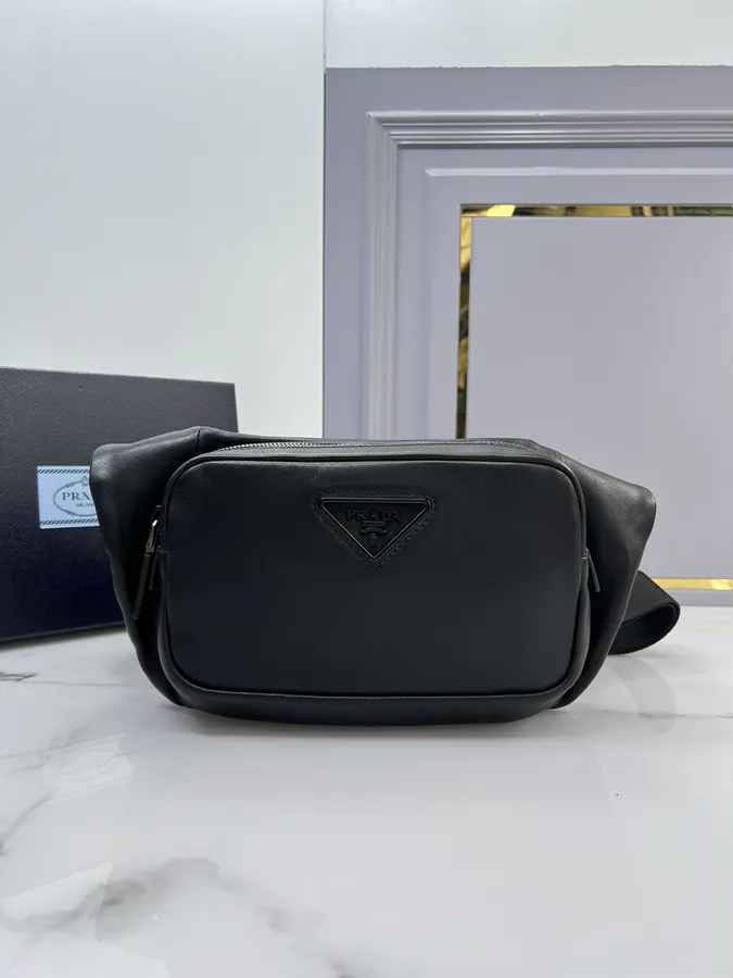 Prada P670 New Messenger Bag
