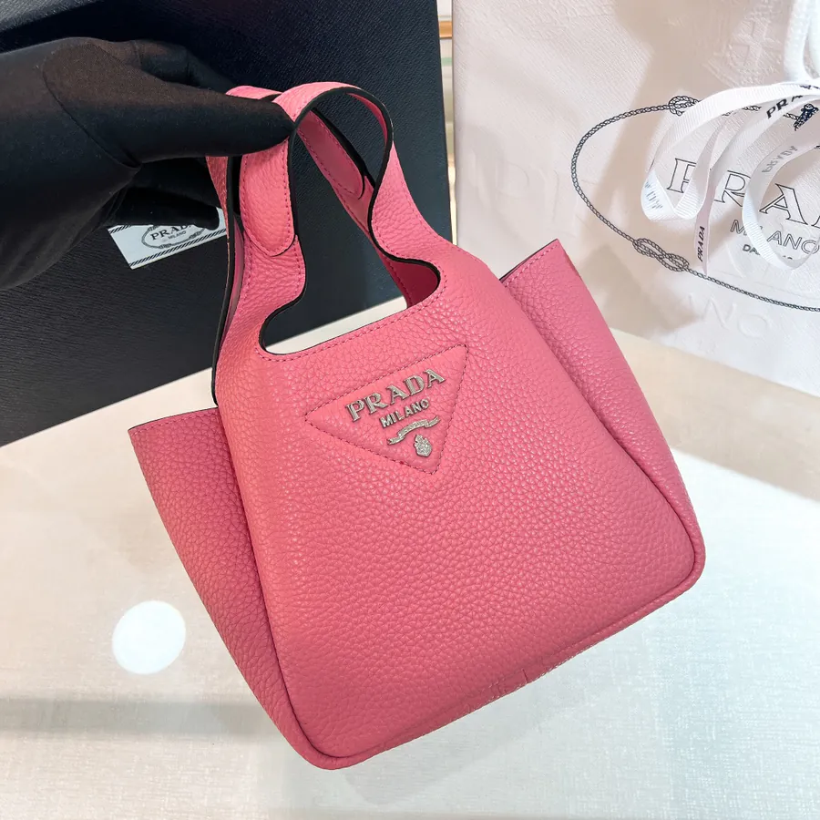 P650 Bucket Tote Bag
