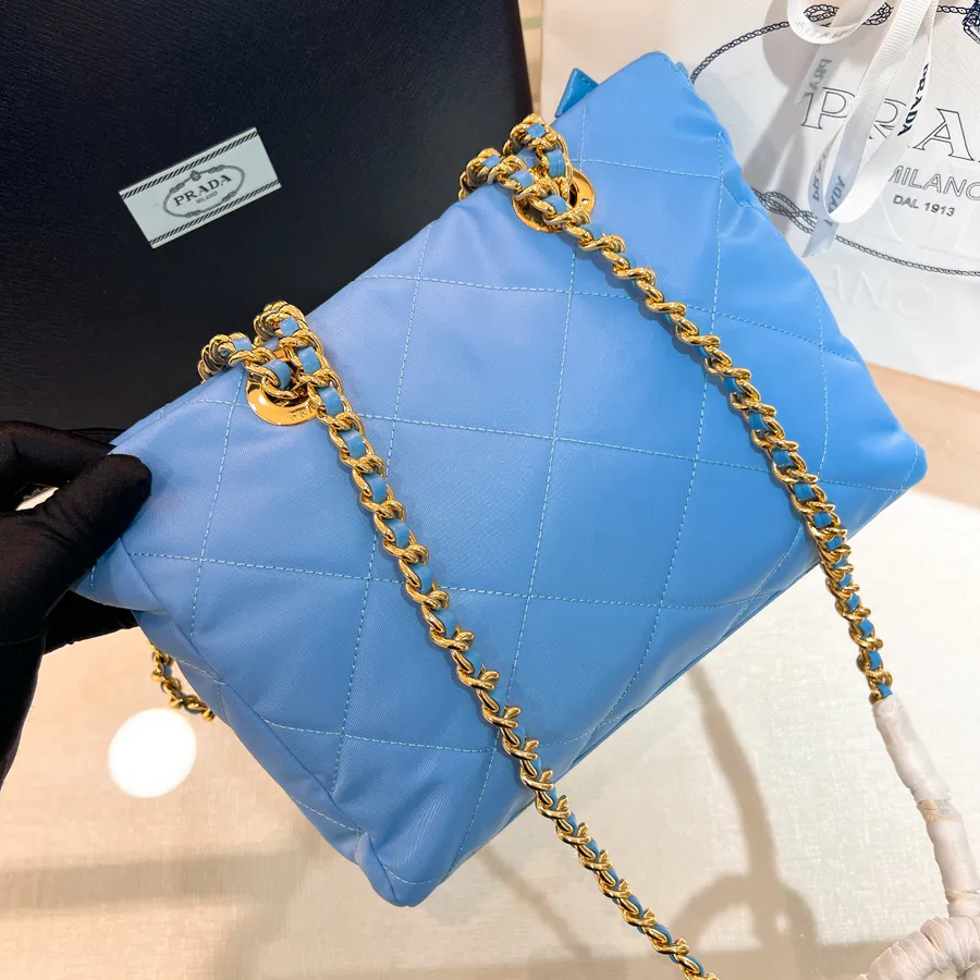 Re Edition 1995 Vintage Shoulder Bag with Black Gold Chain