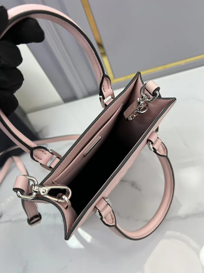 P650 Mini Tote Bag in 1ba333 Grained Calfskin