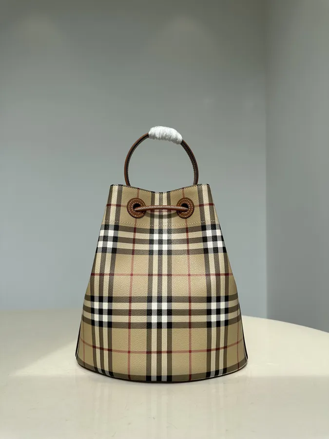 Thomas Burberry Original Birch Brown Grain Bucket Bag