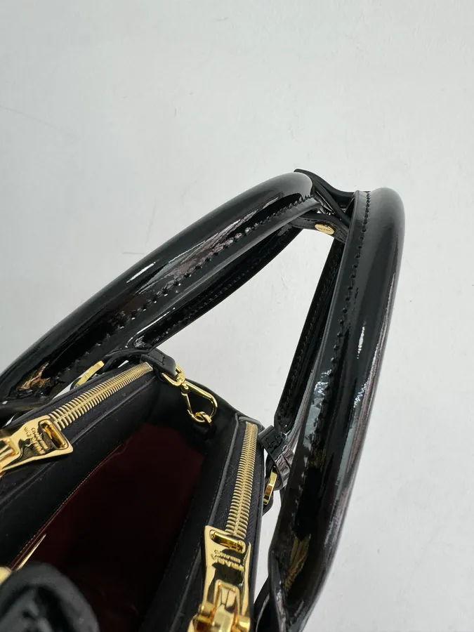 Galleria Mini Crossbody Bag Saffiano Leather