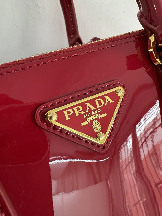 Galleria Mini Crossbody Bag Saffiano Leather