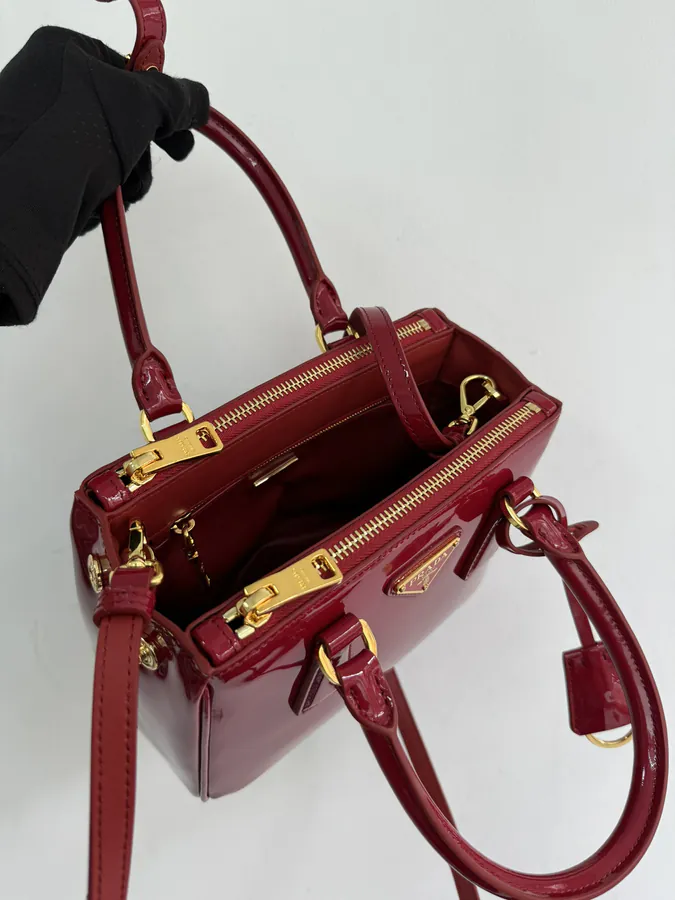 Galleria Mini Crossbody Bag Saffiano Leather
