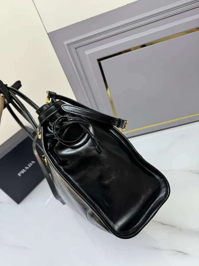 Lussolf Bucket Bag with Adjustable Strap