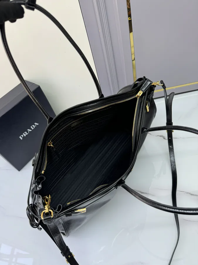 Lussolf Bucket Bag with Adjustable Strap
