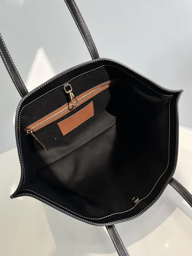P650 B Brand Vintage Pattern Coated Canvas Tote Bag