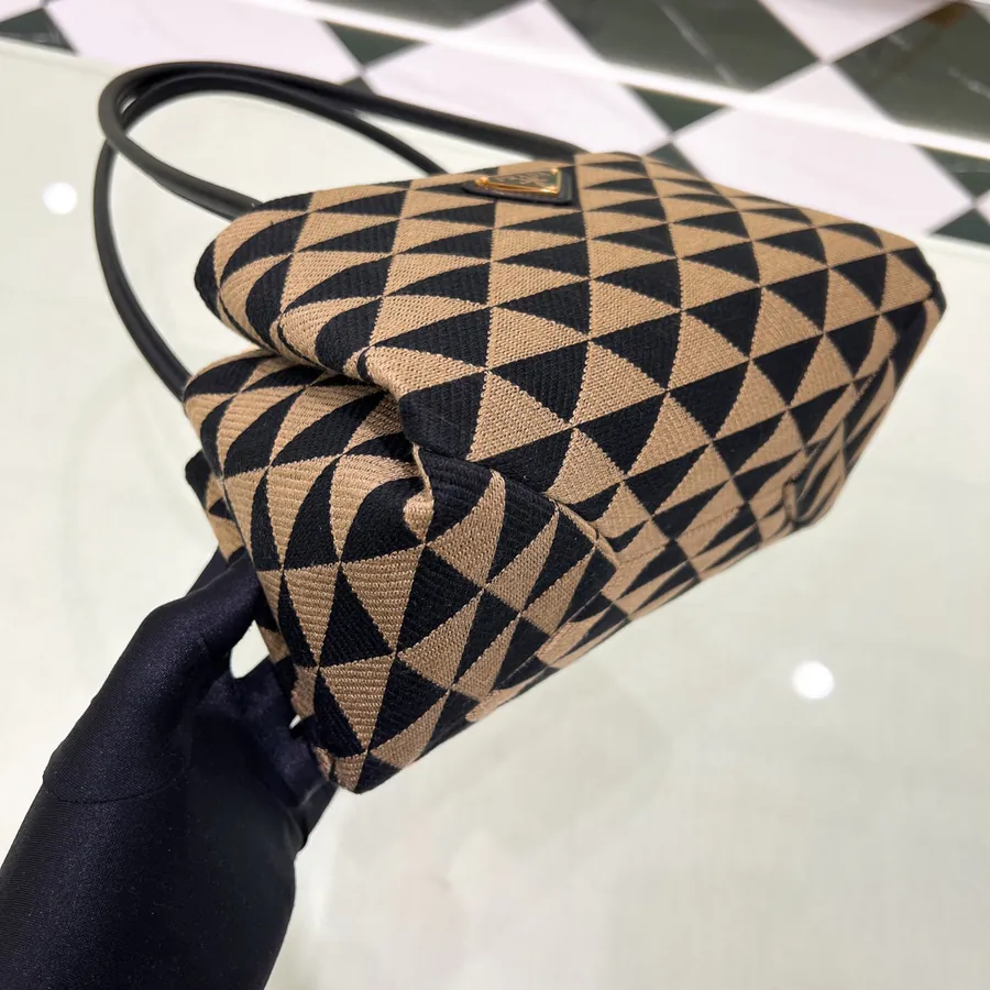 P720 Latest FW22 Fashion Shoulder Crossbody Bag 1BA368