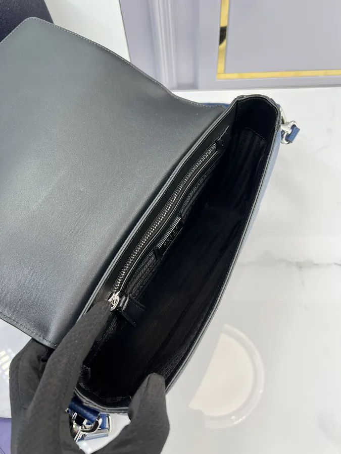 P Family New Full Leather Mail Bag