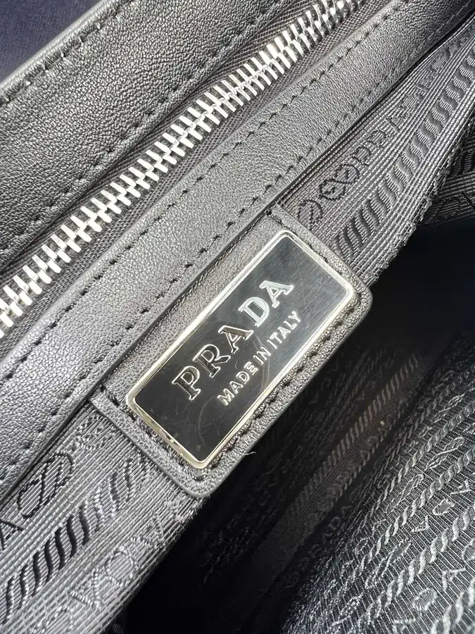P Family New Full Leather Mail Bag