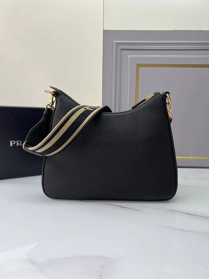 P800 New Large Crossbody Bag with Logo Webbing