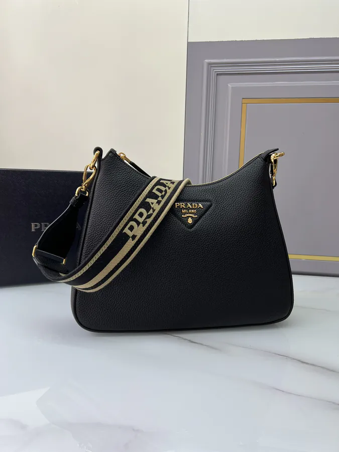 P800 New Large Crossbody Bag with Logo Webbing