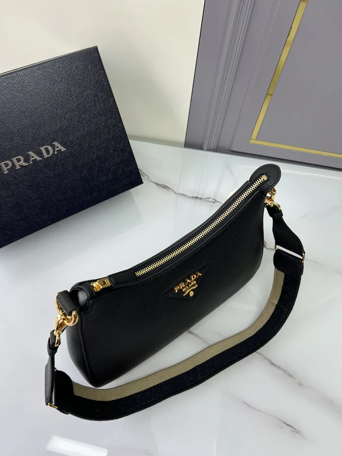 P800 New Large Crossbody Bag with Logo Webbing