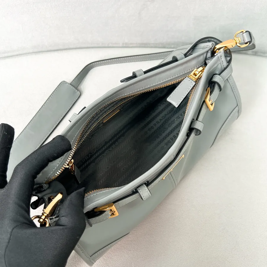 Lussolf Oil Tanned Leather Crossbody Bag
