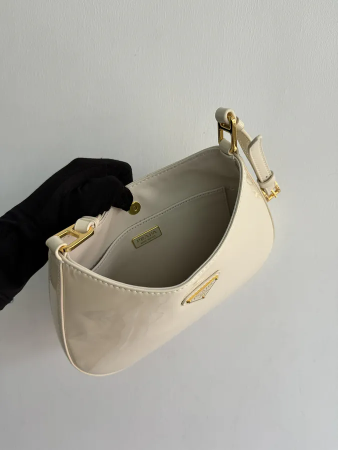 Cheo Crossbody Bag with Adjustable Straps