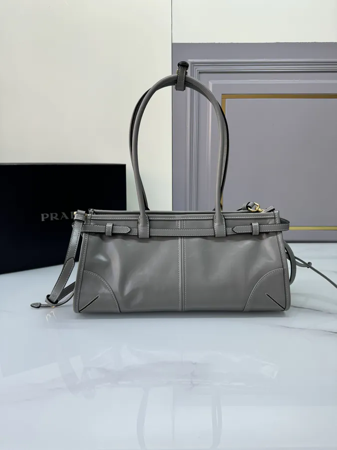 Lussolf Oil Tanned Leather Mini Crossbody Bag