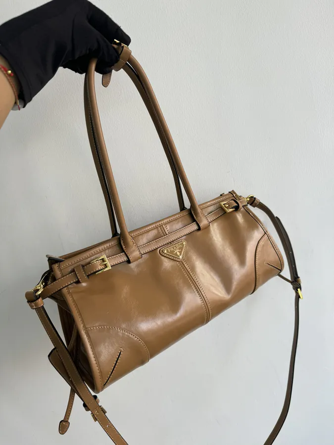 Lussolf Oil Tanned Leather Mini Crossbody Bag