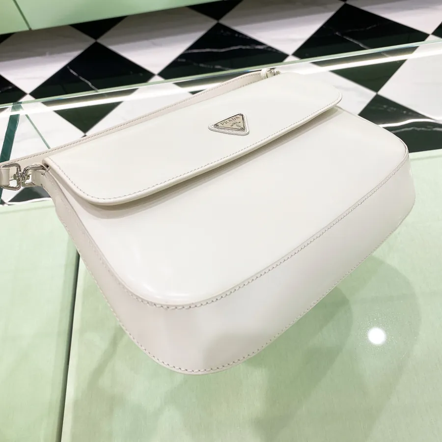 P600 New Cleo Grained Calfskin Clutch Crossbody Bag Large