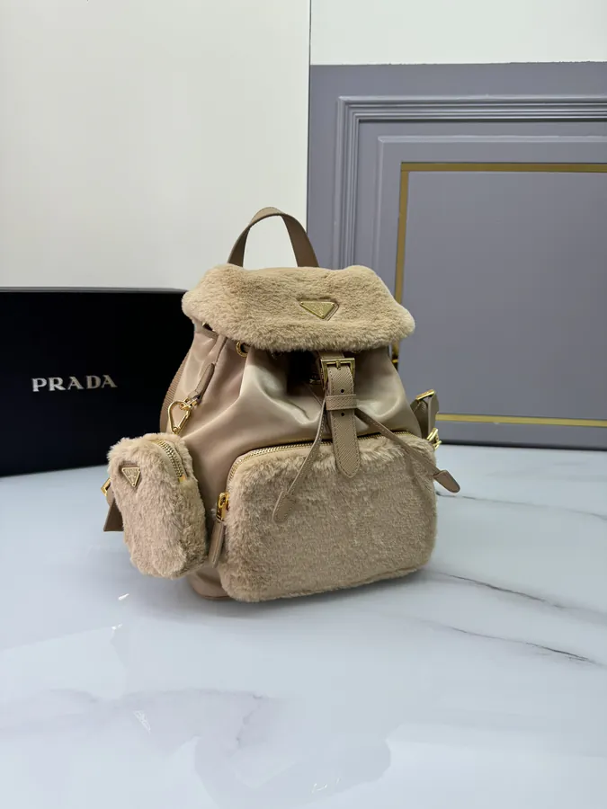 P700 New Wool Backpack