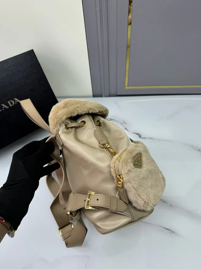 P700 New Wool Backpack