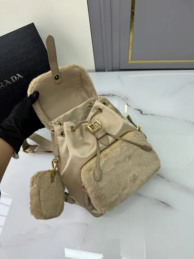 P700 New Wool Backpack