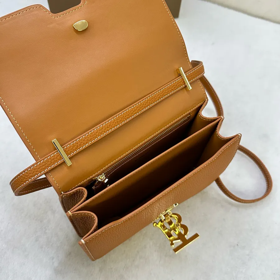 550 Top Grade B Bag in Italian Grained Leather with TB Exclusive Lock Closure