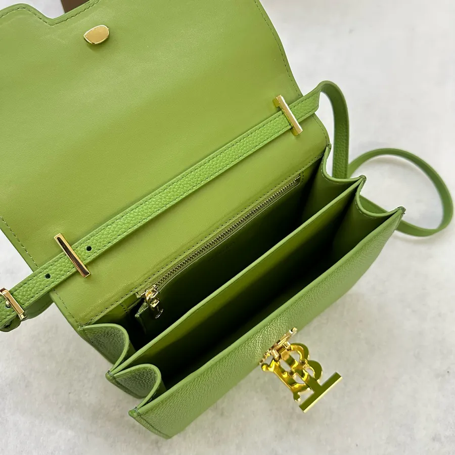 P550 Premium Original B Bag in Italian Tanned Grained Leather