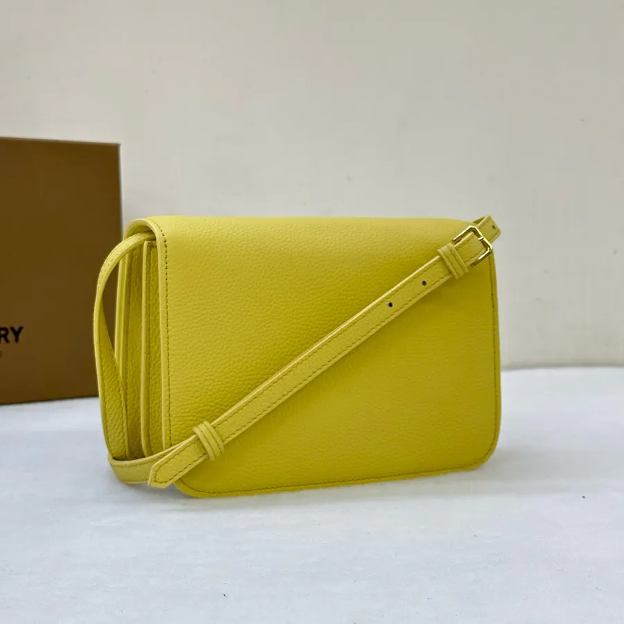 P550 Premium Original B Bag in Italian Tanned Grained Leather