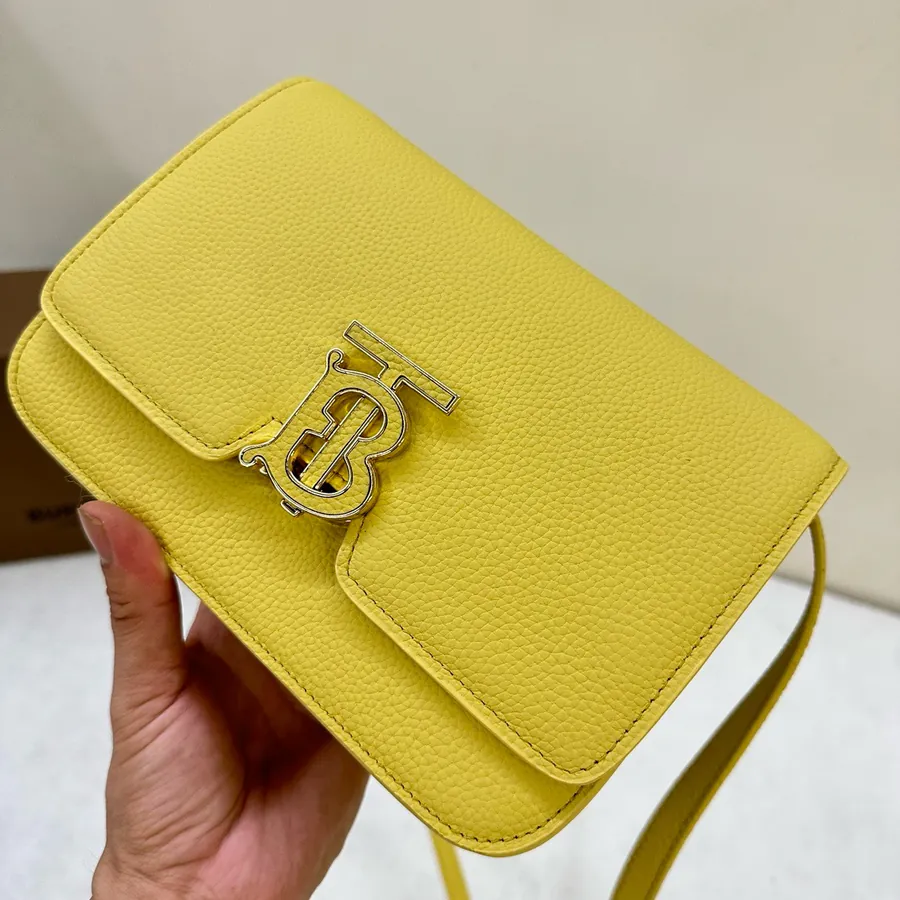 P550 Premium Original B Bag in Italian Tanned Grained Leather