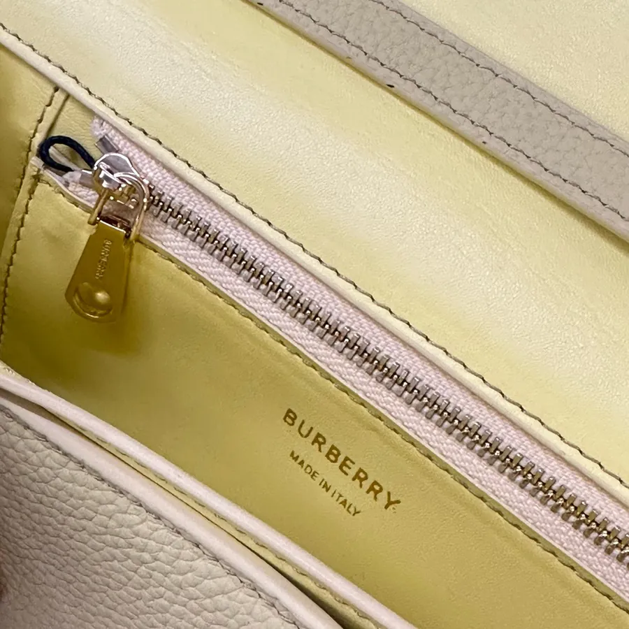 P550 Premium Original B Bag in Italian Tanned Grained Leather