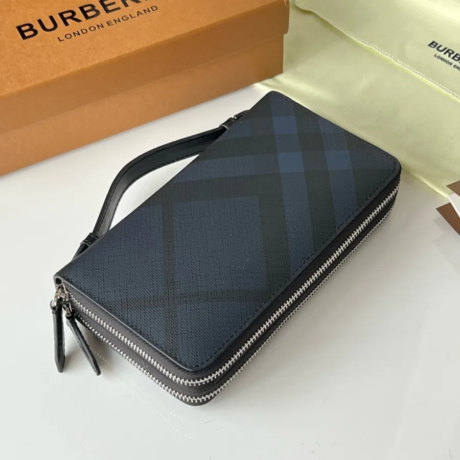 320 London Check Double Zip Tote Bag