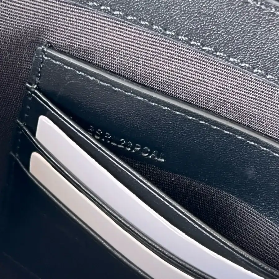 B•Home Large Embossed Pattern Leather Zipper Pouch