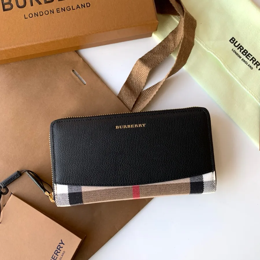 240 House Grained Leather Zip Bag