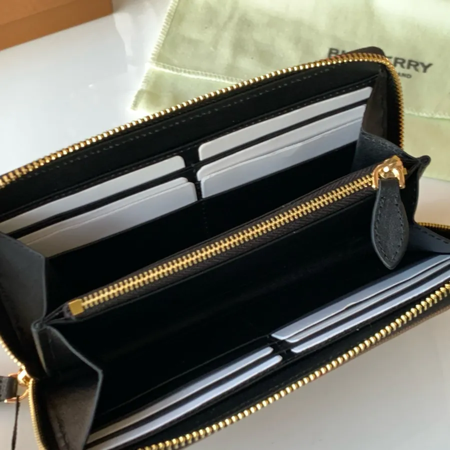 240 House Grained Leather Zip Bag