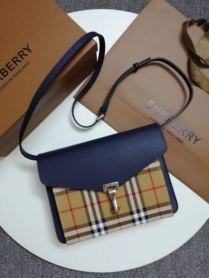 B Family New Exclusive Market Launch Retro Patterned Bucket Bag