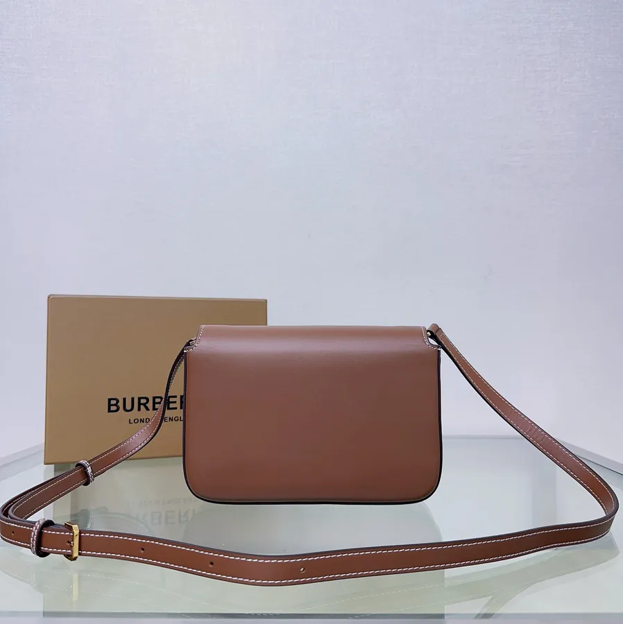 500 BUR Mini Crossbody Bag Versatile Style, Practical Design