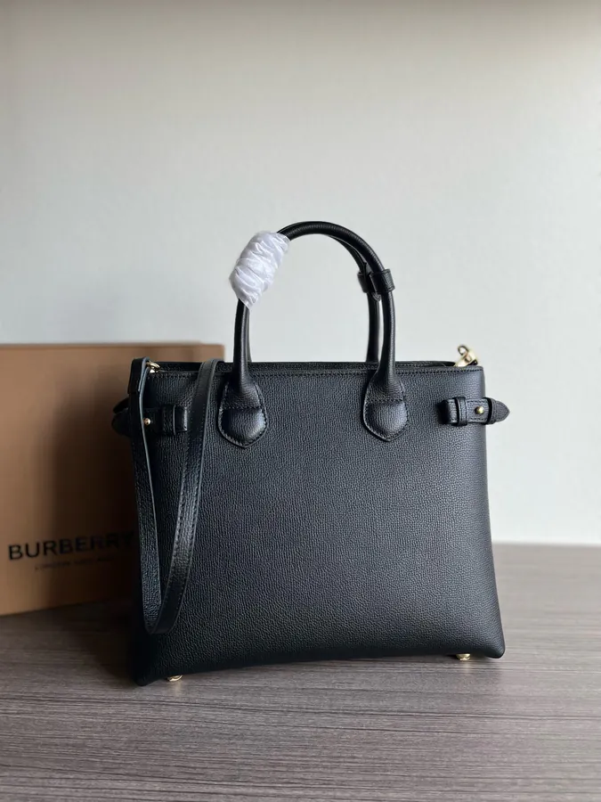 600 B Family Bestseller Tote Bag Classic Medium Banana Bag
