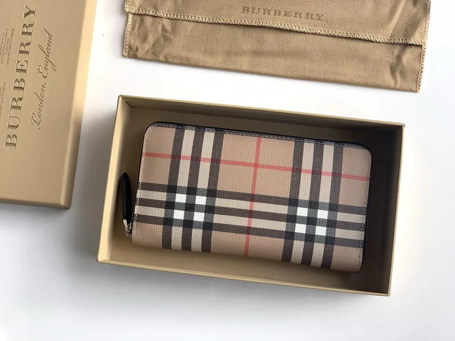 B Style 240 Vintage Check Pattern Eco Friendly Canvas Full Zip Wallet