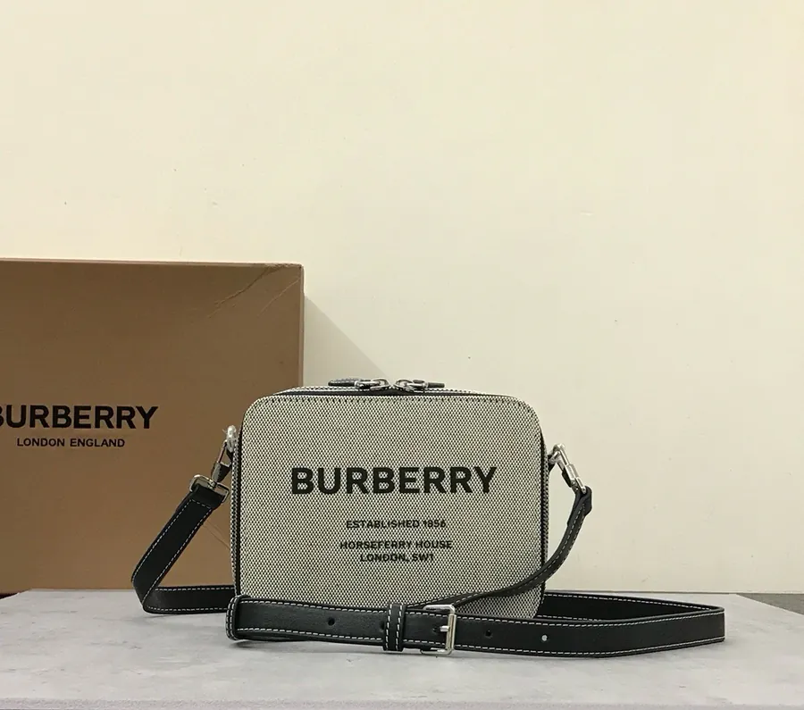 Horseferry Print Crossbody Bag Elegant and Detailed Design