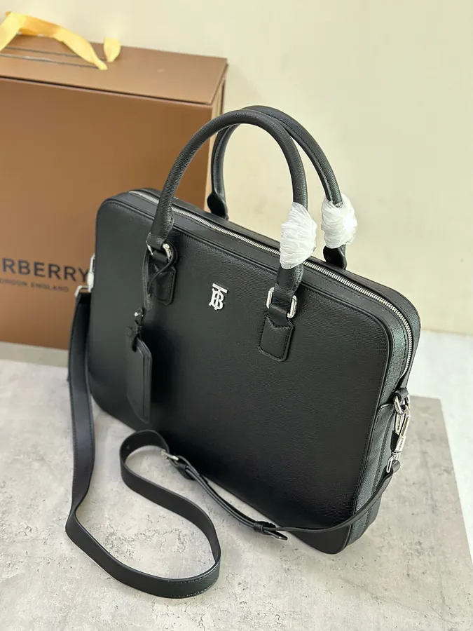 650 B Brand Briefcase in Full Calfskin