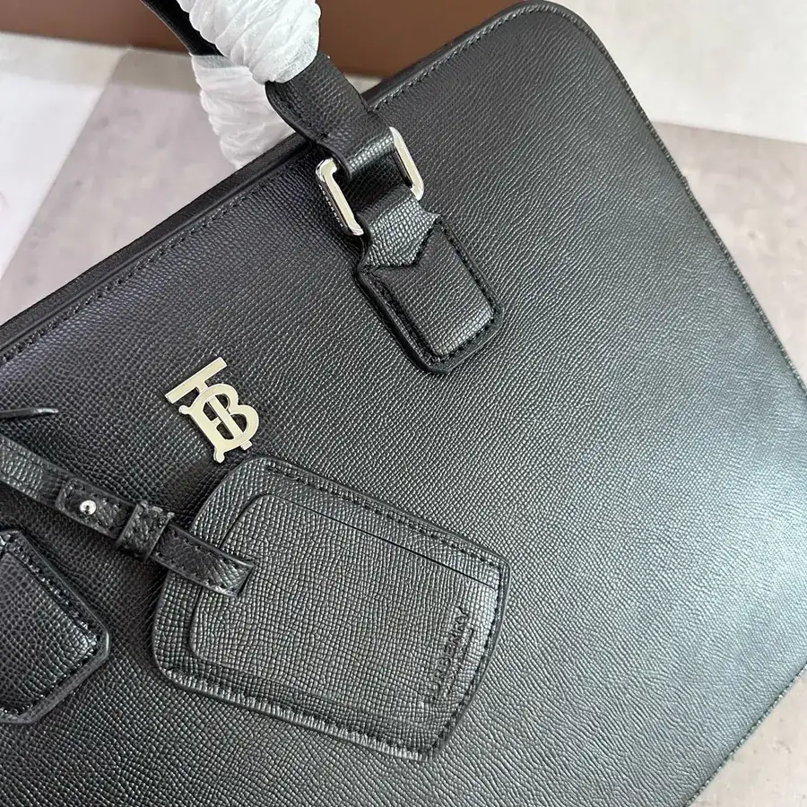 650 B Brand Briefcase in Full Calfskin