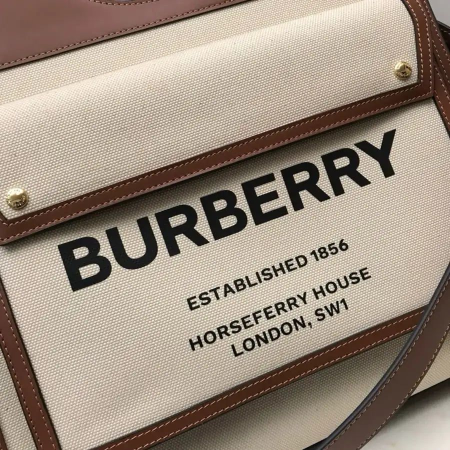 B House 630 Large Pocket Bag