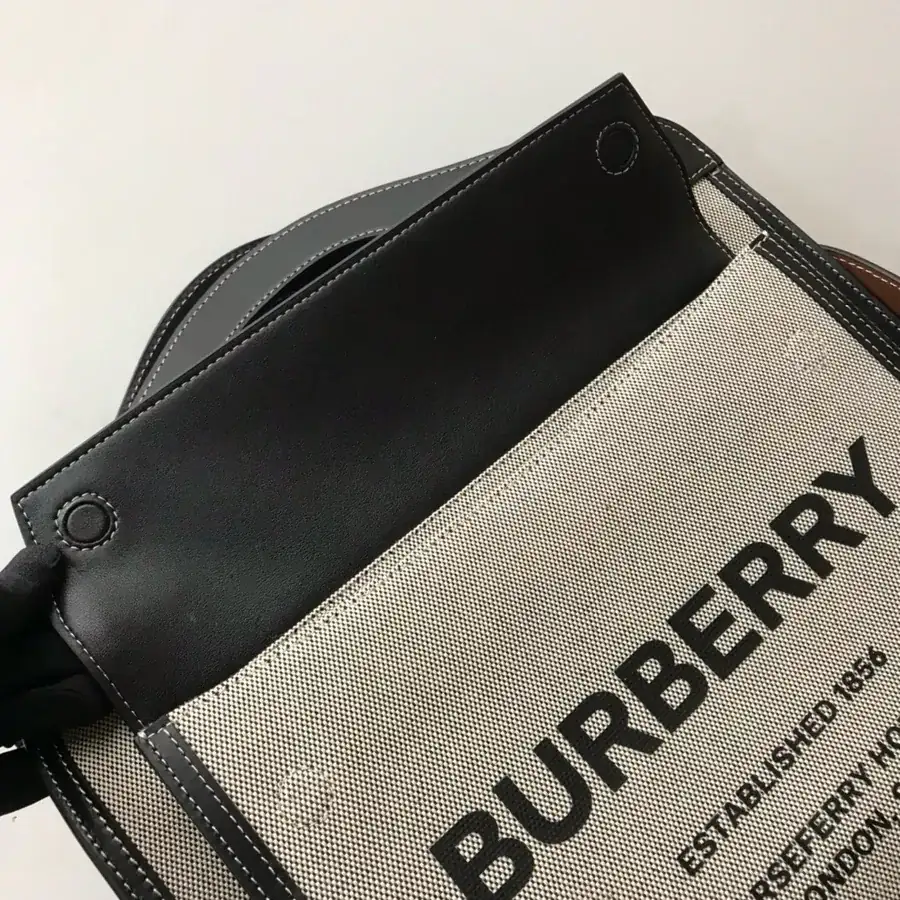 630 B Family Large Pocket Bag
