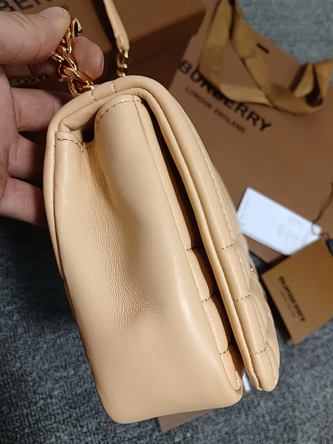 Burberry Lola – 萝纳包