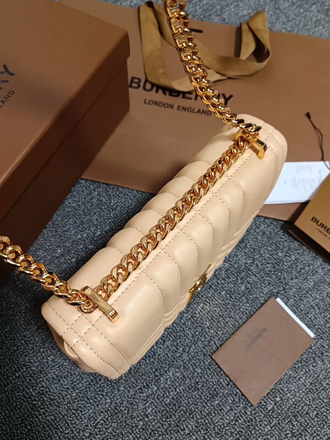 Burberry Lola – 萝纳包
