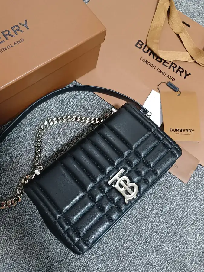 Burberry Lola – 萝纳包