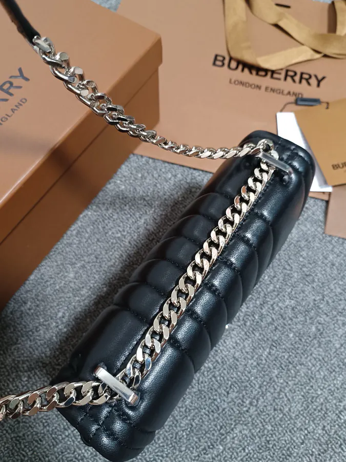 Burberry Lola – 萝纳包