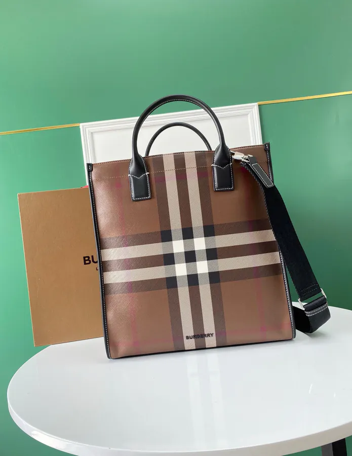 550 B Brand New Tote Bag