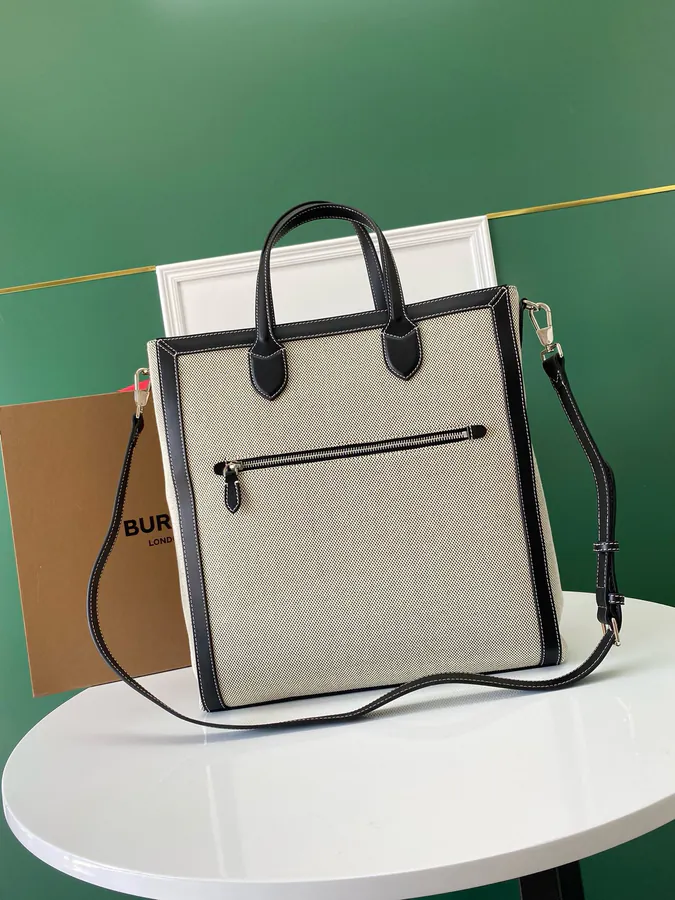 B House 550 New Tote Bag